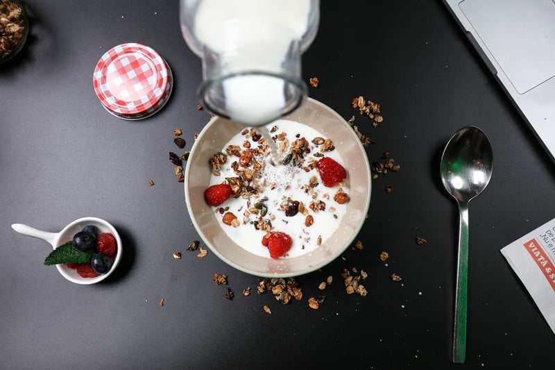 Greek Yogurt Parfait with Berries